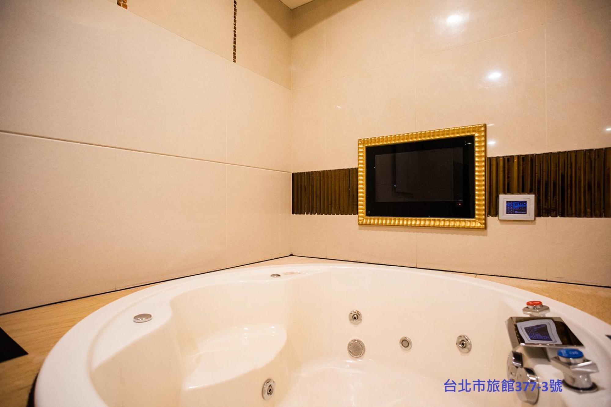 Discovery Motel - Yanping Đài Bắc Ngoại thất bức ảnh